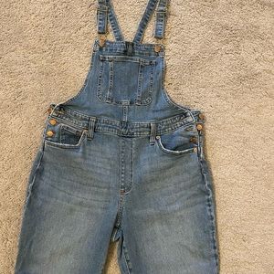 Universal Thread light denim stretch overalls with raw hem